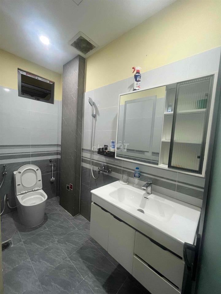 💰💰TRỆT LẦU: 2PN 2WC - DT 4,5❌16m - SÁT MẶT TIỀN HẺM 107