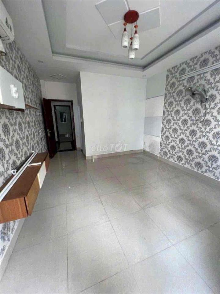 💰💰💰 HẺM XE TẢI 3 TẦNG LẦU: 4PN 5WC - DT 4❌15m - GIÁ 18tr TL