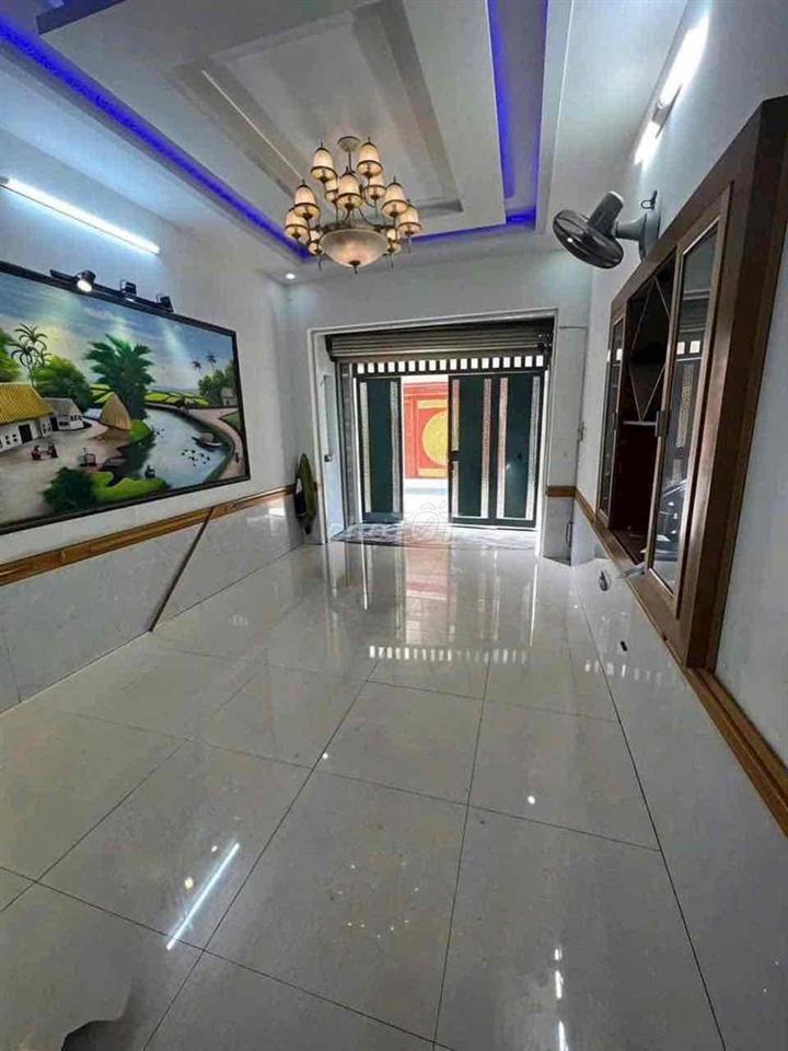 💰💰💰 HẺM XE TẢI 3 TẦNG LẦU: 4PN 5WC - DT 4❌15m - GIÁ 18tr TL