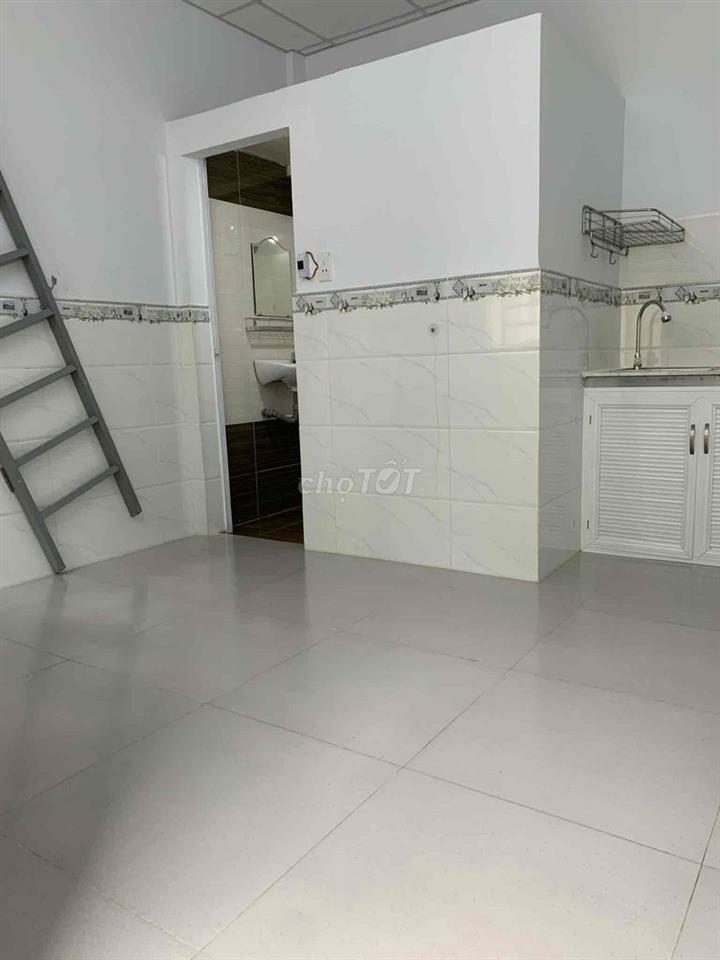 Cho thuê nhà trọ 1 trệt+1 lầu sàn gỗ có ban công riêng