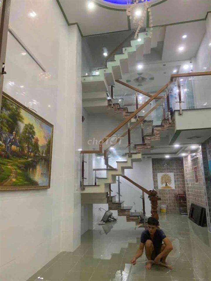 Cho thuê nhà nguyên căn khu đồng bộ hẻm xe tải 1122/ Quang Trung P8 Gò