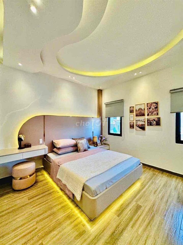 CHO THUÊ NHÀ NGUYÊN CĂN FULL NỘI THẤT HXT THÔNG PHẠM VĂN CHIÊU P9