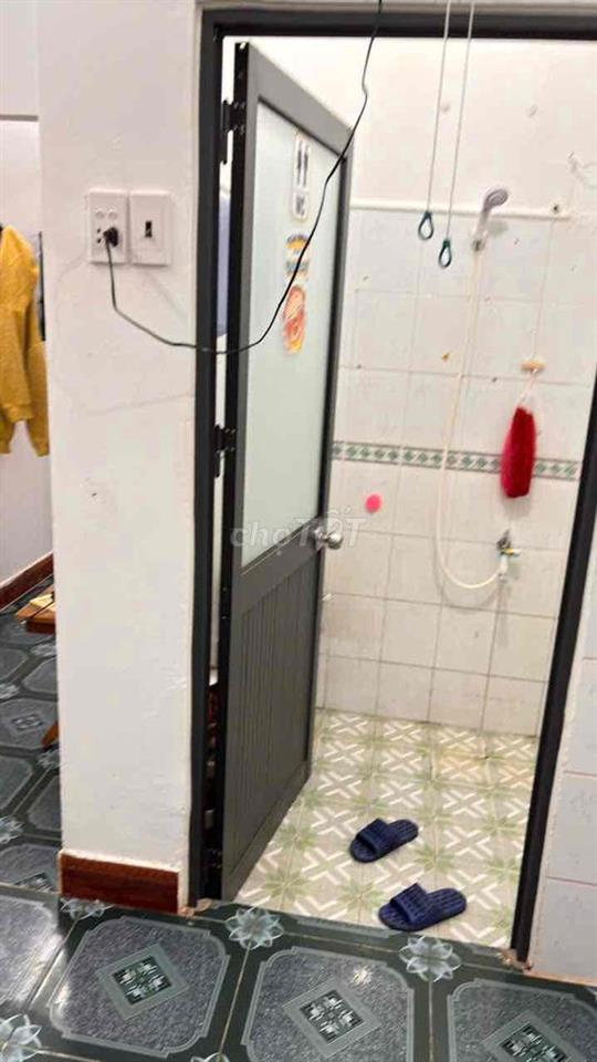 Cho thuê nhà hẻm 390/ phan huy ích 3pn chỉ 9tr