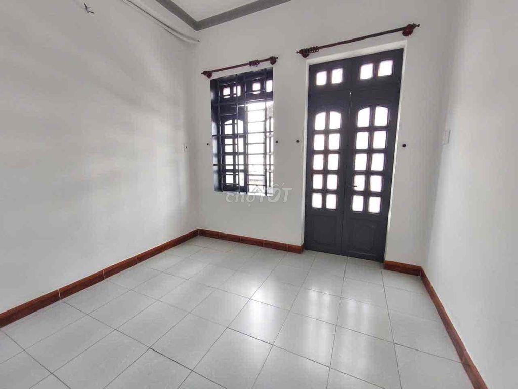 chính chủ cho thuê nhà mặt tiền Bùi Quang Là p12 GV 5pn 3wc 16tr tl