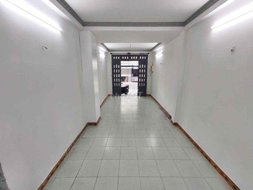 chính chủ cho thuê nhà mặt tiền Bùi Quang Là p12 GV 5pn 3wc 16tr tl