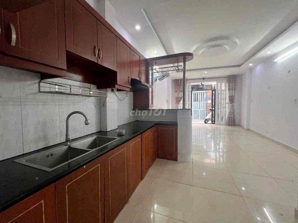 cho thuê nhà 1/ quang trung gv 2pn 3wc 11,5tr