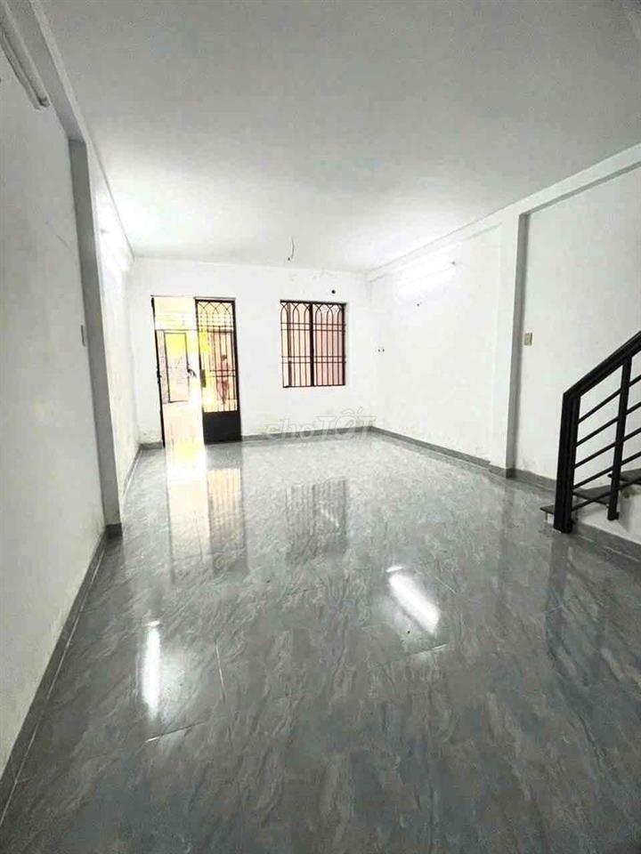 cho thuê nhà rộng thênh thang 5x24 3pn