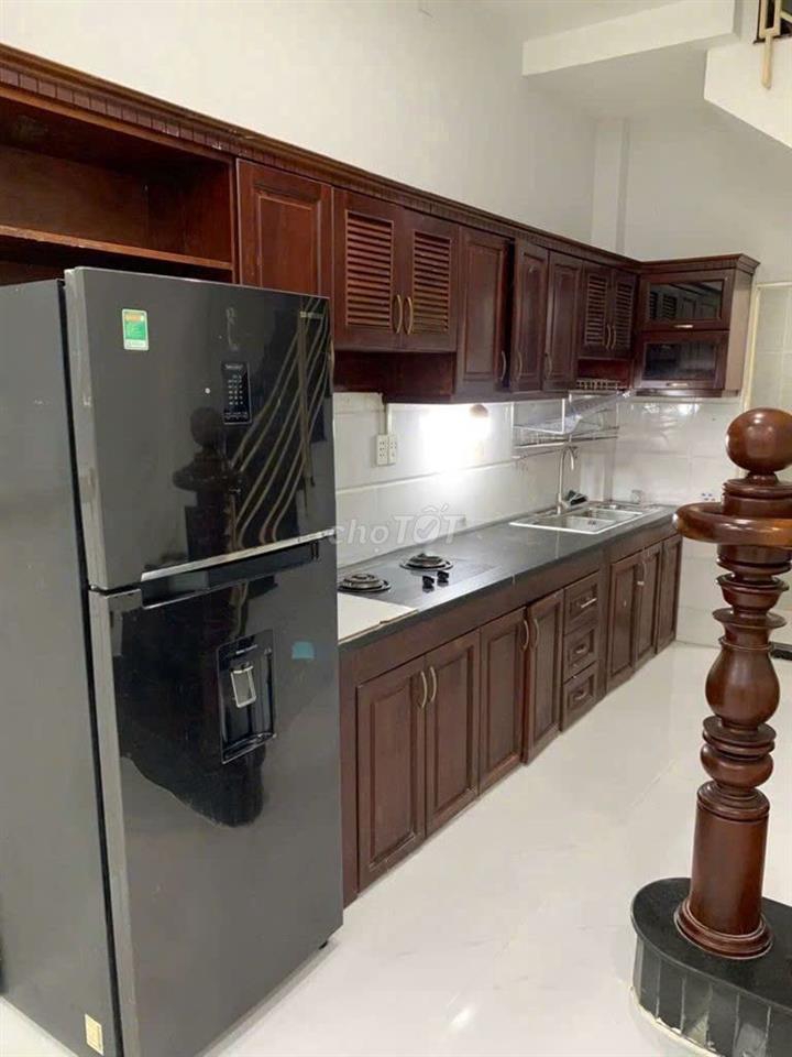 Hẻm Trần Hưng Đạo, Quận 1, 1 Trệt 3 Lầu, 120m2, 2PN 3WC