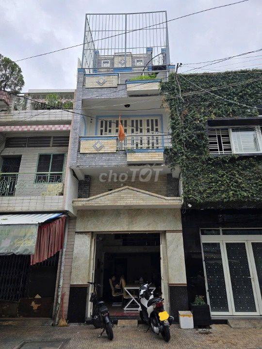 Mặt Tiền Xóm Đất, Quận 11, 1 Trệt 1 Lửng, 2 Lầu, 200m2, 6PN