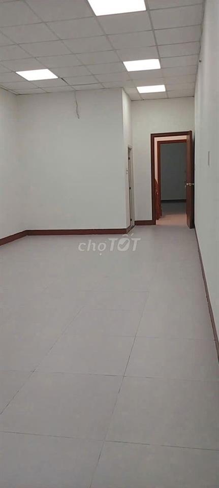 CHO THUÊ NHÀ MẶT TIỀN PHÚ THỌ, Q.11 - 4.2x20 - 3PN 2WC