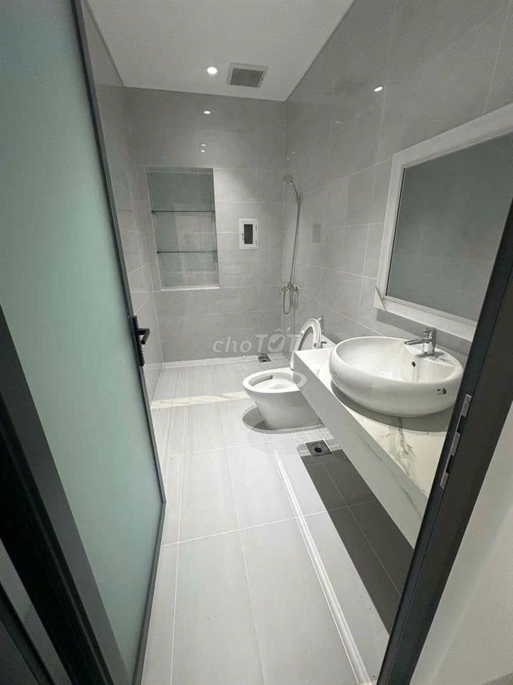 Mặt Tiền Quang Trung Quận Gò Vấp, 1 Trệt 6 Lầu, 1260m2, Thang Máy PCCC