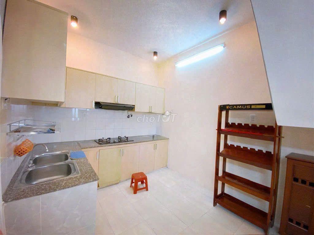 Hẻm Phan Văn Trị - Q.Bình Thạnh - Ngang 4,5m - 3 Phòng Ngủ