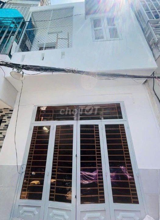 Hẻm Lạc Long Quân - Quận Tân Bình, 50m2, 1 Trệt 1 Lầu, 2 Phòng 2WC
