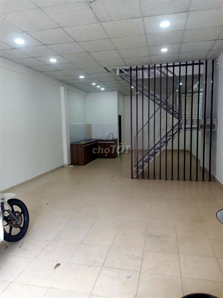 Cho Thuê Nhà Mặt Tiền Lê Minh Xuân, Gần Chợ Tân Bình - 5x15 - 1T 1L