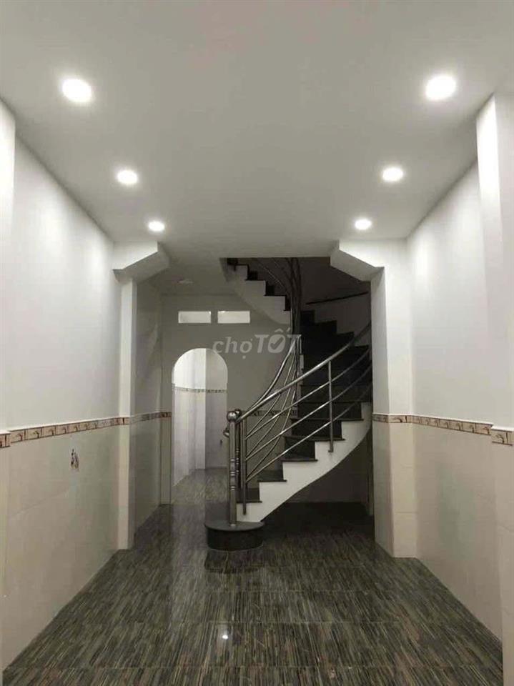 Mặt Tiền Phan Đăng Lưu - Q,Bình Thạnh, 1 Trệt 2 Lầu - 5 Phòng 3WC