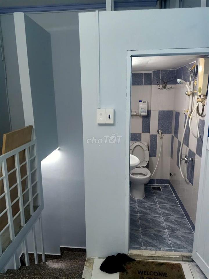 Mặt Tiền Cư Xá Lữ Gia - Quận 11, 4x16 , 1T 2L, 5PN - Gần Nhà thi đấu  