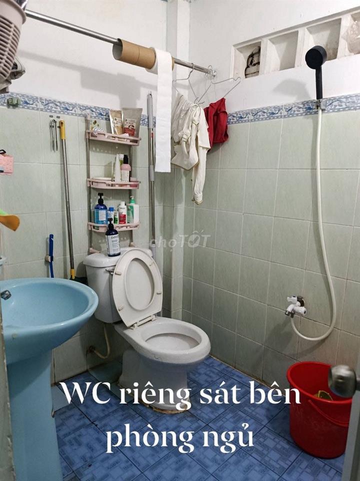 CẦN CHO THUÊ PHÒNG GẤP TRONG NHÀ NGUYÊN CĂN [GẦN ĐẠI HỌC CN4]