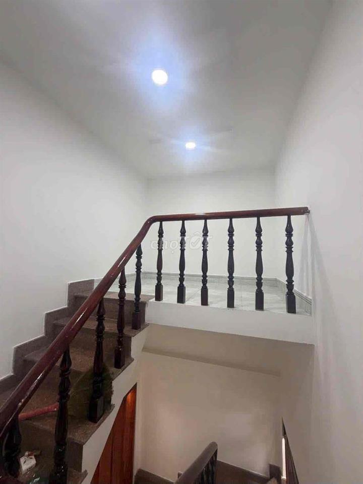 Cho Thuê Nhà Gần Chợ Vườn Lài DT 4x17 1Trệt 1Lầu 2Pn 3Wc Hẻm Ôtô