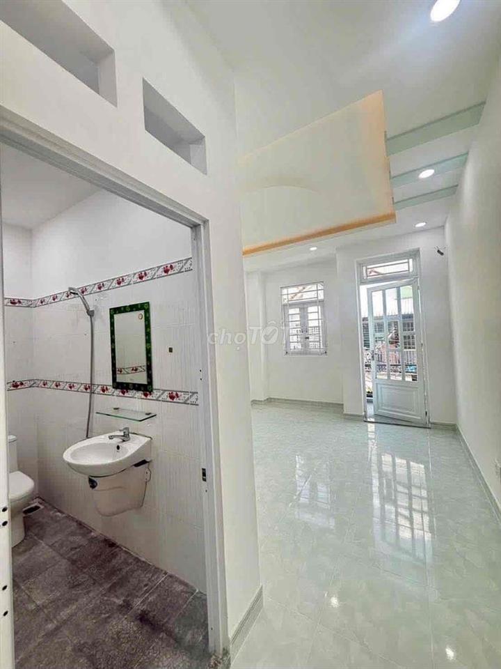 Cho Thuê Nhà Gần Chợ Vườn Lài DT 4x17 1Trệt 1Lầu 2Pn 3Wc Hẻm Ôtô