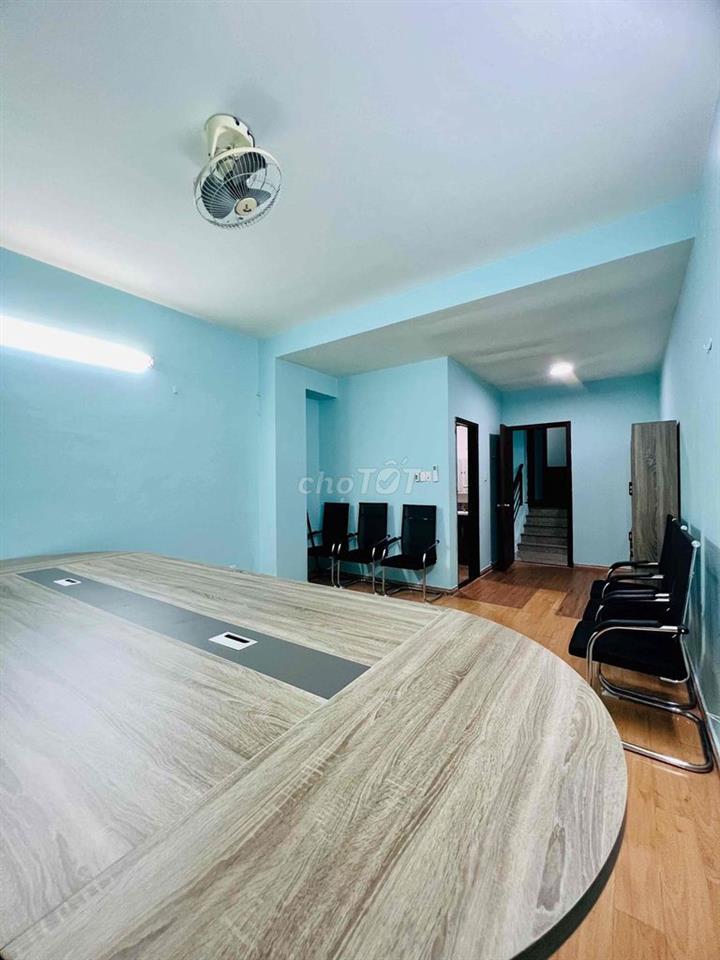 Cho Thuê Nhà DT 4x20m 1Trệt 1Lửng 2Lầu 5Pn 5Wc Sân Rộng Đậu Ôtô 7 Chổ