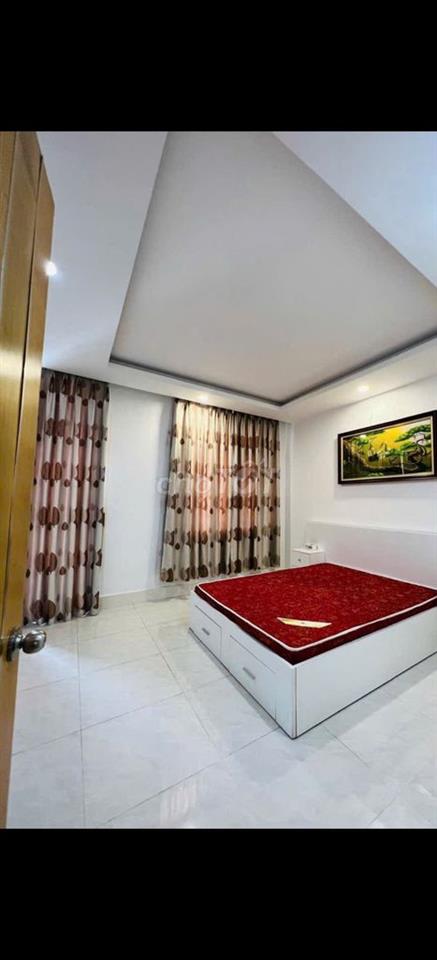 NHÀ NHƯ MỚI,DT5*14M,3LAU,4PN,SÂN THƯỢNG,ĐẦY ĐỦ NÔI THẤT, OTO ĐẬU CỬA