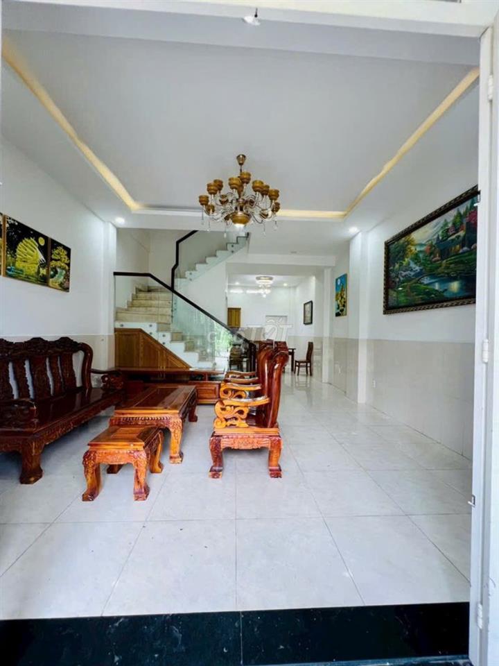 NHÀ NHƯ MỚI,DT5*14M,3LAU,4PN,SÂN THƯỢNG,ĐẦY ĐỦ NÔI THẤT, OTO ĐẬU CỬA