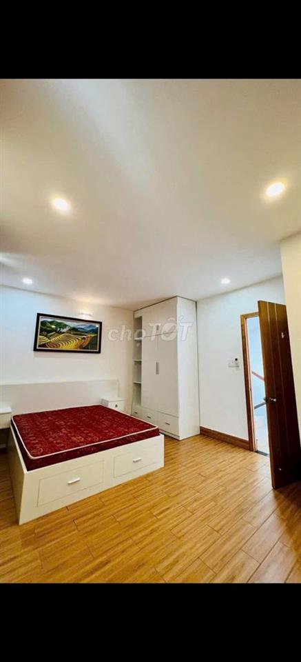 NHÀ NHƯ MỚI,DT5*14M,3LAU,4PN,SÂN THƯỢNG,ĐẦY ĐỦ NÔI THẤT, OTO ĐẬU CỬA