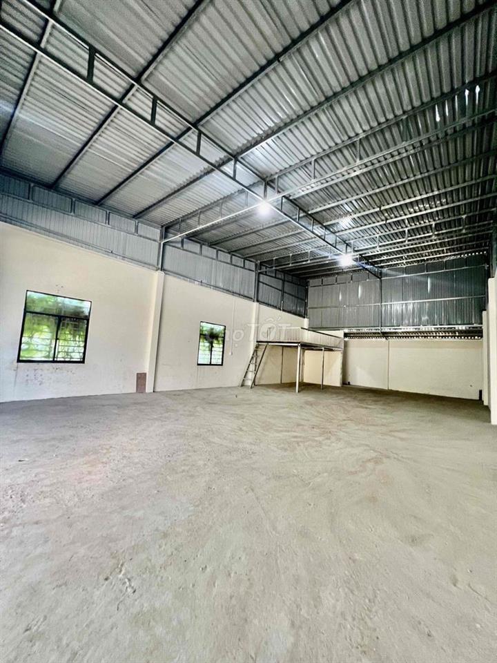 Cho Thuê Xưởng DT 9x25 Hẻm Xe Tải Vườn Lài APĐ Q12 Giáp Gò Vấp