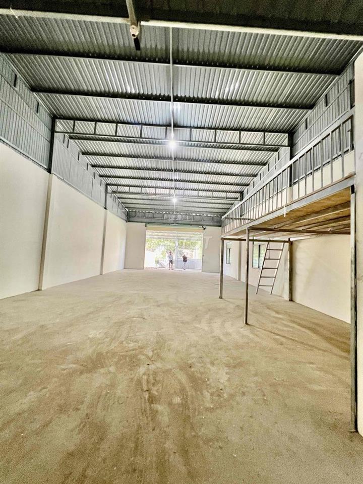 Cho Thuê Xưởng DT 9x25 Hẻm Xe Tải Vườn Lài APĐ Q12 Giáp Gò Vấp