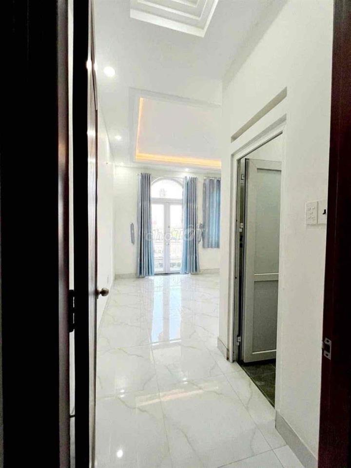 Cho Thuê Nhà 1Sẹc Ngắn Hà Huy Giáp DT 4x16 1Trệt 3Lầu 4Pn 5Wc
