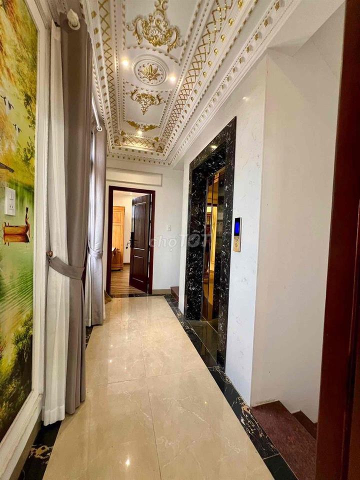Cho Thuê Nhà Có Thang Máy Ngay Cầu Phú Long DT 5x16 1Trệt 3Lầu 4Pn 5Wc