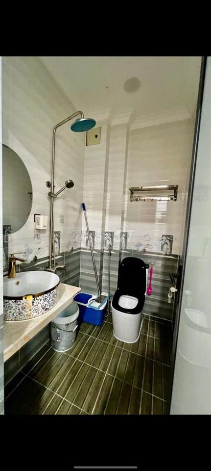 BIỆT THỰ SÂN VƯỜN,SẴN CÂY ĂN TRÁI,DT15*30M,2LAU,6PN,6WC,SÂN ĐẬU MẤYOTO