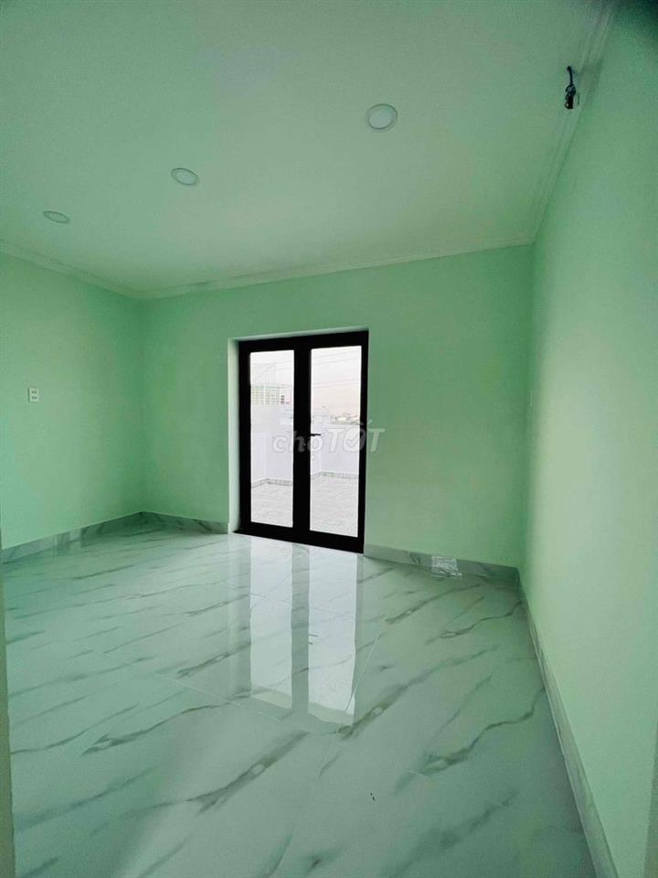 Cho Thuê Nhà Phố DT 250m2 1Trệt 1Lửng 3Lầu 4Pn 5Wc Đường Xe Tải 10M