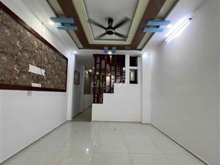 Cho Thuê Nhà Khu Nam Long Sát Gò Vấp DT 5x20 1Trệt 1Lầu 4Pn 3Wc Sân