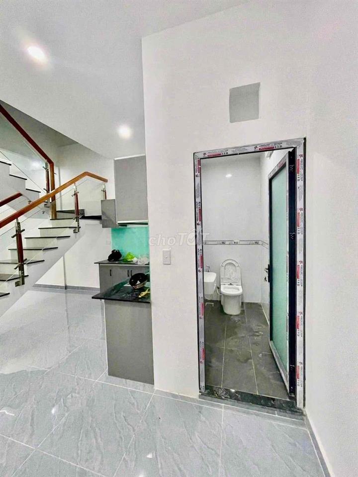 Cho Thuê Nhà Mới Xây 100% DT 100m2 1Trệt 1Lầu 2Pn 2Wc Hẻm Xe Tải TX52