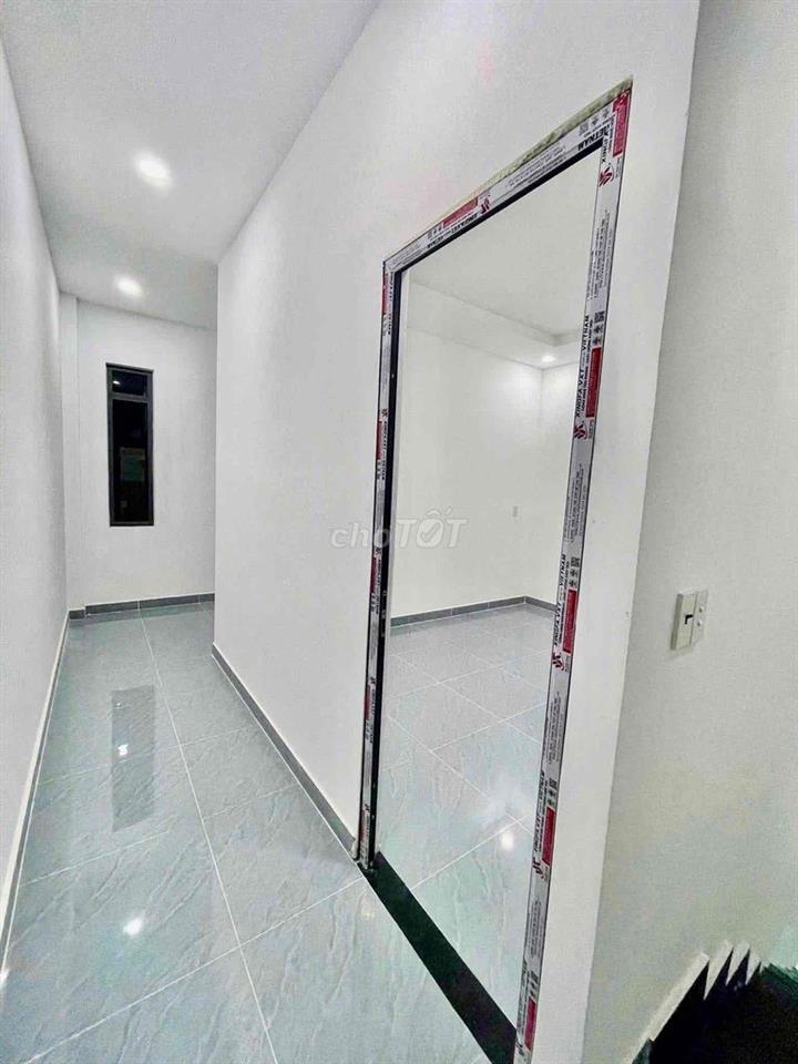 Cho Thuê Nhà Mới Xây 100% DT 100m2 1Trệt 1Lầu 2Pn 2Wc Hẻm Xe Tải TX52