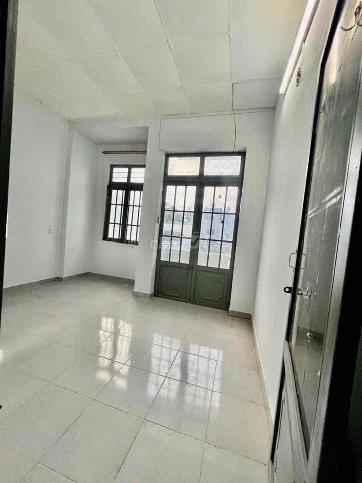 Cho Thuê Nhà  Ôtô 7 Chổ Ngủ Trông Nhà DT 4x22m 1Trệt 1Lầu 4Pn 3Wc