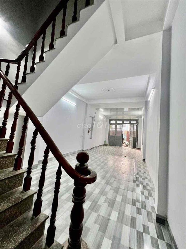 Cho Thuê Nhà  Ôtô 7 Chổ Ngủ Trông Nhà DT 4x22m 1Trệt 1Lầu 4Pn 3Wc