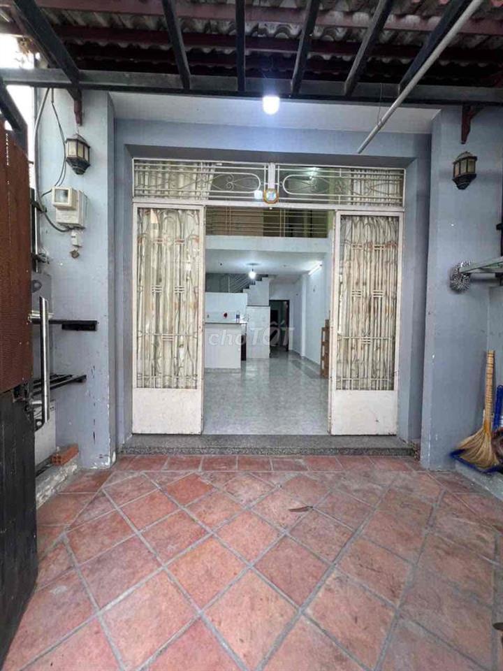 Cho Thuê Biệt Thự DT 8x15 1Trệt 2Lầu 4Pn 3Wc Sân Đậu 2 Chiếc Ôtô