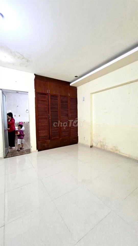 Cho Thuê Nhà DT 7x22m Sân Siêu Rộng 2Pn 2Wc Hẻm Xe Tải Gần Chợ Cầu Đồg