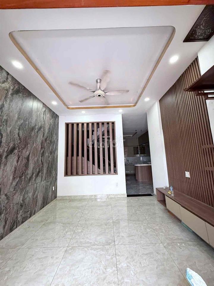 Cho Thuê Biệt Thự Vạn Xuân DT 6x15m 1Trệt 2Lầu 4Pn 4Wc Sẳn Nội Thất