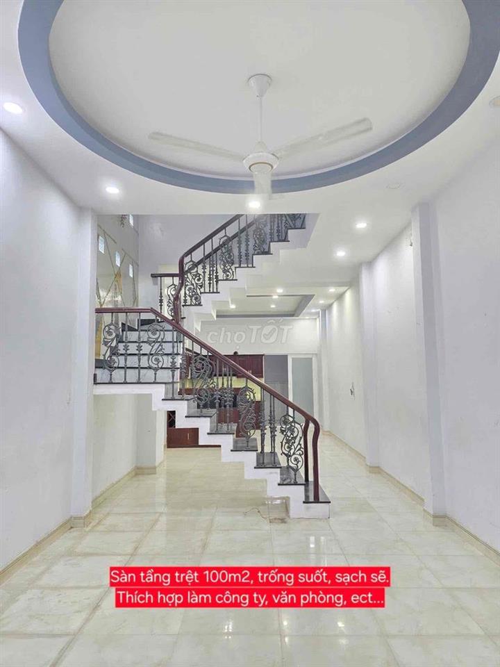 Cho Thuê Nhà Mặt Tiền Sát Trường Học Hà Huy Giáp DT 5,5x38m 1Trệt 2Lầu