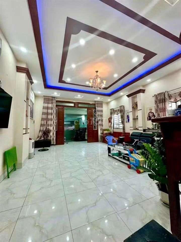 MẶT TIỀN KD ĐÔNG ĐÚC,DT5,5*37m,3LAU,5PN,6WC,NGAY GẦN CAO ĐẲNG ĐIỆN LỰC