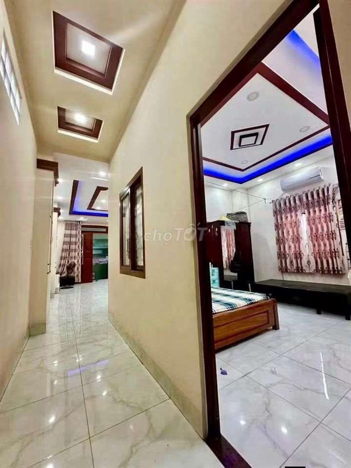 MẶT TIỀN KD ĐÔNG ĐÚC,DT5,5*37m,3LAU,5PN,6WC,NGAY GẦN CAO ĐẲNG ĐIỆN LỰC