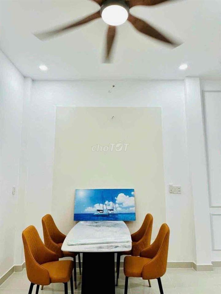 Cho Thuê Nhà DT 4x15 1Trệt 1Lầu 2Pn 2Wc Sân Xe Máy Hẻm Ôtô Như Hình