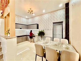Cho Thuê Nhà Mới Sạch Sẻ DT 180m2 1Trệt 2Lầu 4Pn 4Wc Sẳn Nội Thất