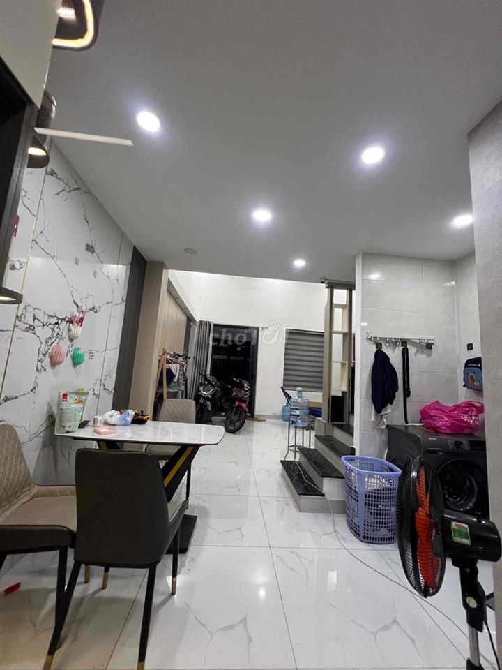 Cho Thuê Nhà Full Nội Thất DT 6x12 1Trệt 1Lầu 3Pn 2Wc 1/ Ngắn TNV