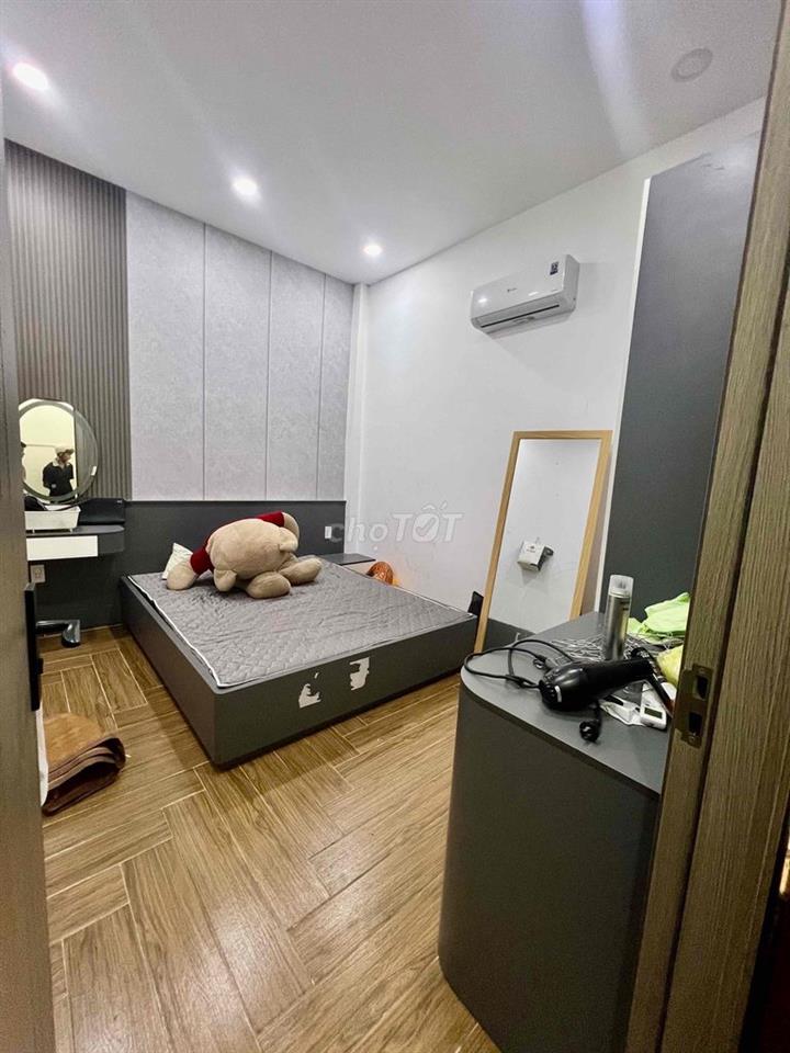Cho Thuê Nhà Full Nội Thất DT 6x12 1Trệt 1Lầu 3Pn 2Wc 1/ Ngắn TNV