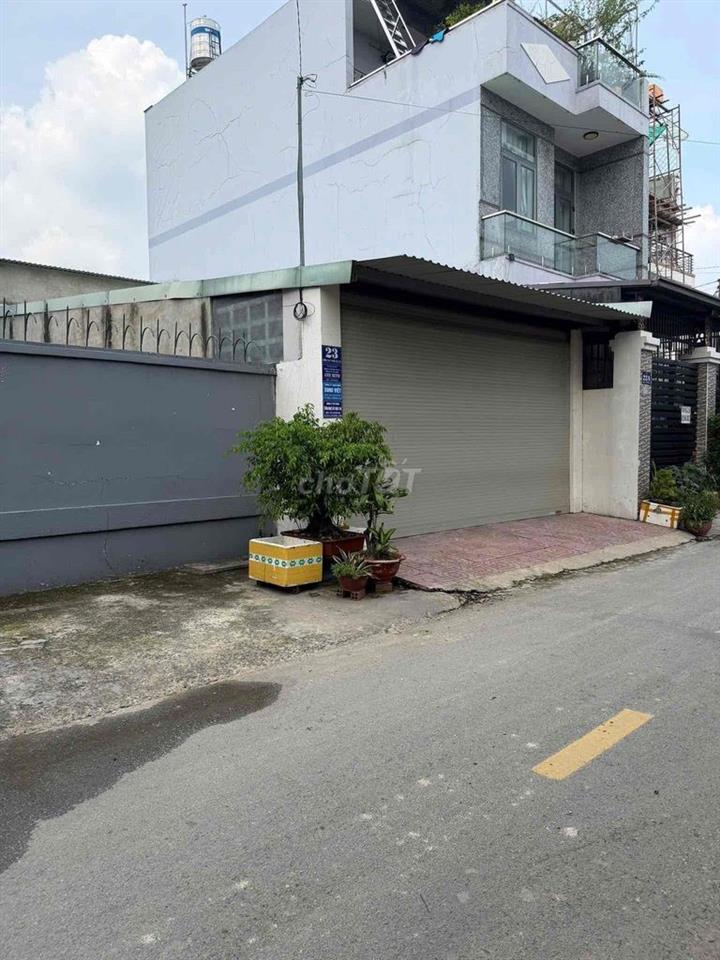 Cho Thuê Nhà Trống Xuốt Gác Lửng DT 5x20m Đường Tải Hợp May Mặc In Ấn