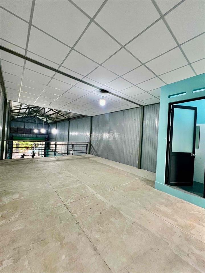 Cho Thuê Xưởng Mới Xây DT 5x35m Có Gác Lửng Hẻm Rộng Xe Tải 5 Tấn